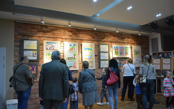  (photo)