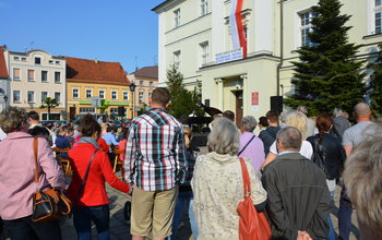  (photo)