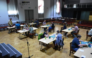  (photo)