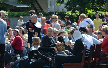  (photo)