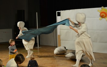  (photo)