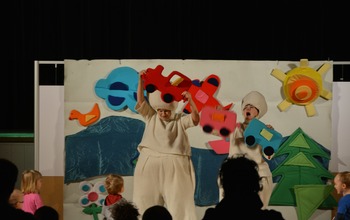  (photo)