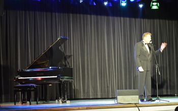  (photo)