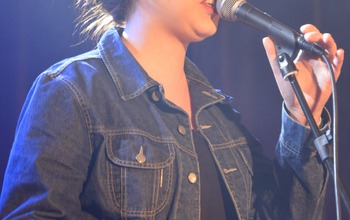  (photo)