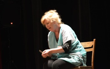  (photo)