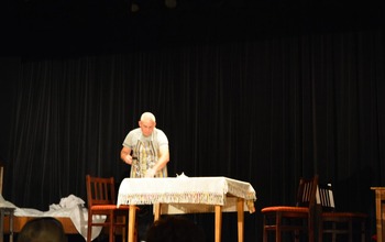  (photo)