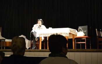  (photo)