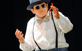  (photo)
