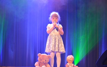  (photo)