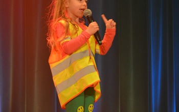 (photo)