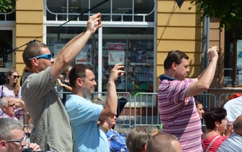  (photo)