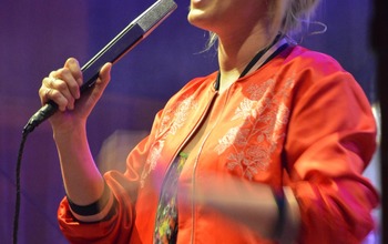  (photo)
