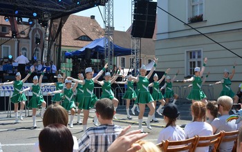  (photo)