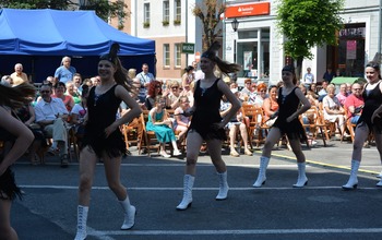  (photo)