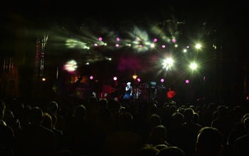  (photo)