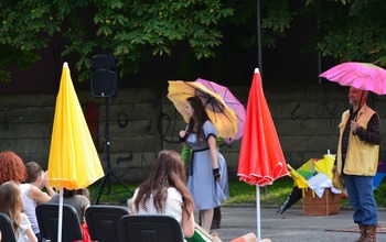  (photo)