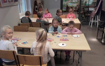  (photo)
