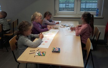  (photo)