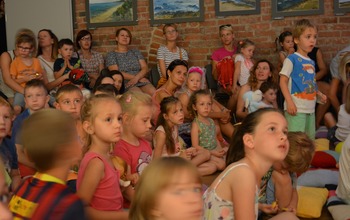  (photo)