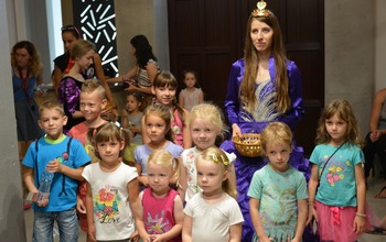  (photo)