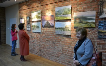  (photo)