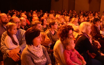  (photo)