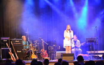 (photo)