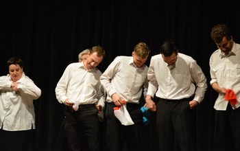  (photo)