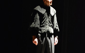  (photo)