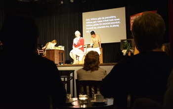  (photo)