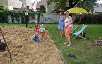  (photo)