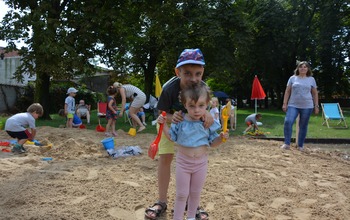  (photo)