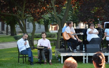 (photo)