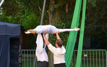  (photo)