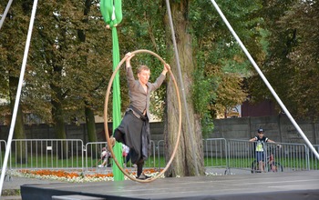  (photo)