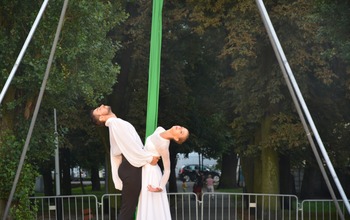  (photo)