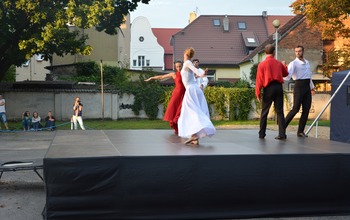  (photo)