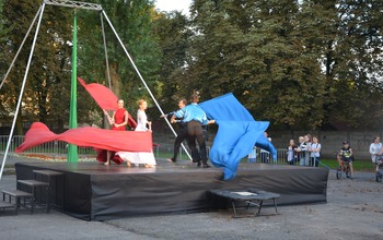  (photo)