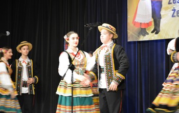  (photo)