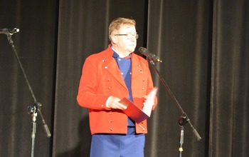  (photo)