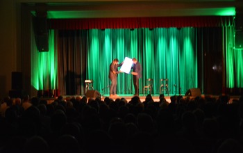  (photo)