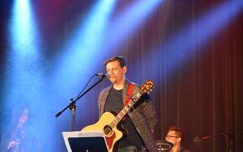  (photo)