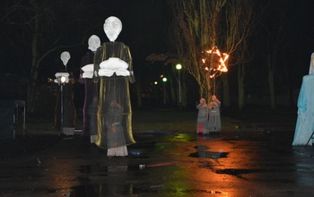  (photo)