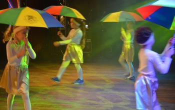  (photo)