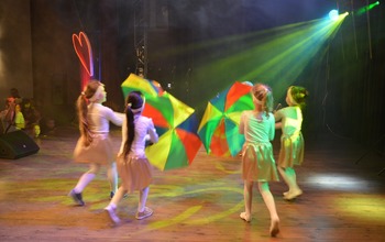  (photo)