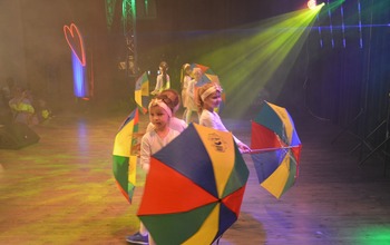  (photo)