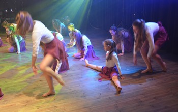 (photo)