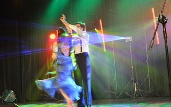  (photo)