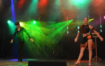  (photo)