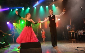  (photo)